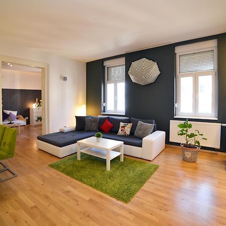 Secret Garden Apartment ซาเกร็บ ภายนอก รูปภาพ