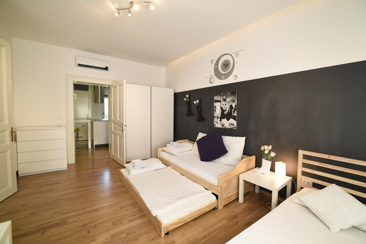 Secret Garden Apartment ซาเกร็บ ภายนอก รูปภาพ