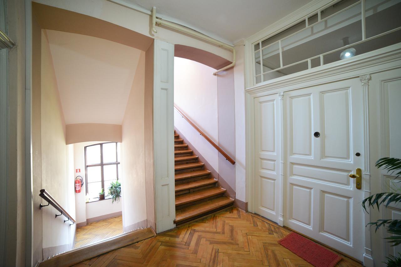Secret Garden Apartment ซาเกร็บ ภายนอก รูปภาพ