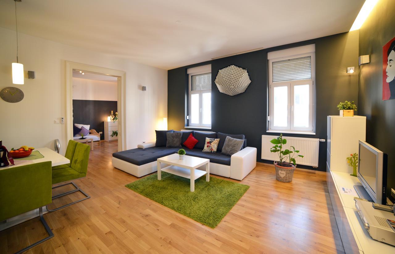 Secret Garden Apartment ซาเกร็บ ภายนอก รูปภาพ