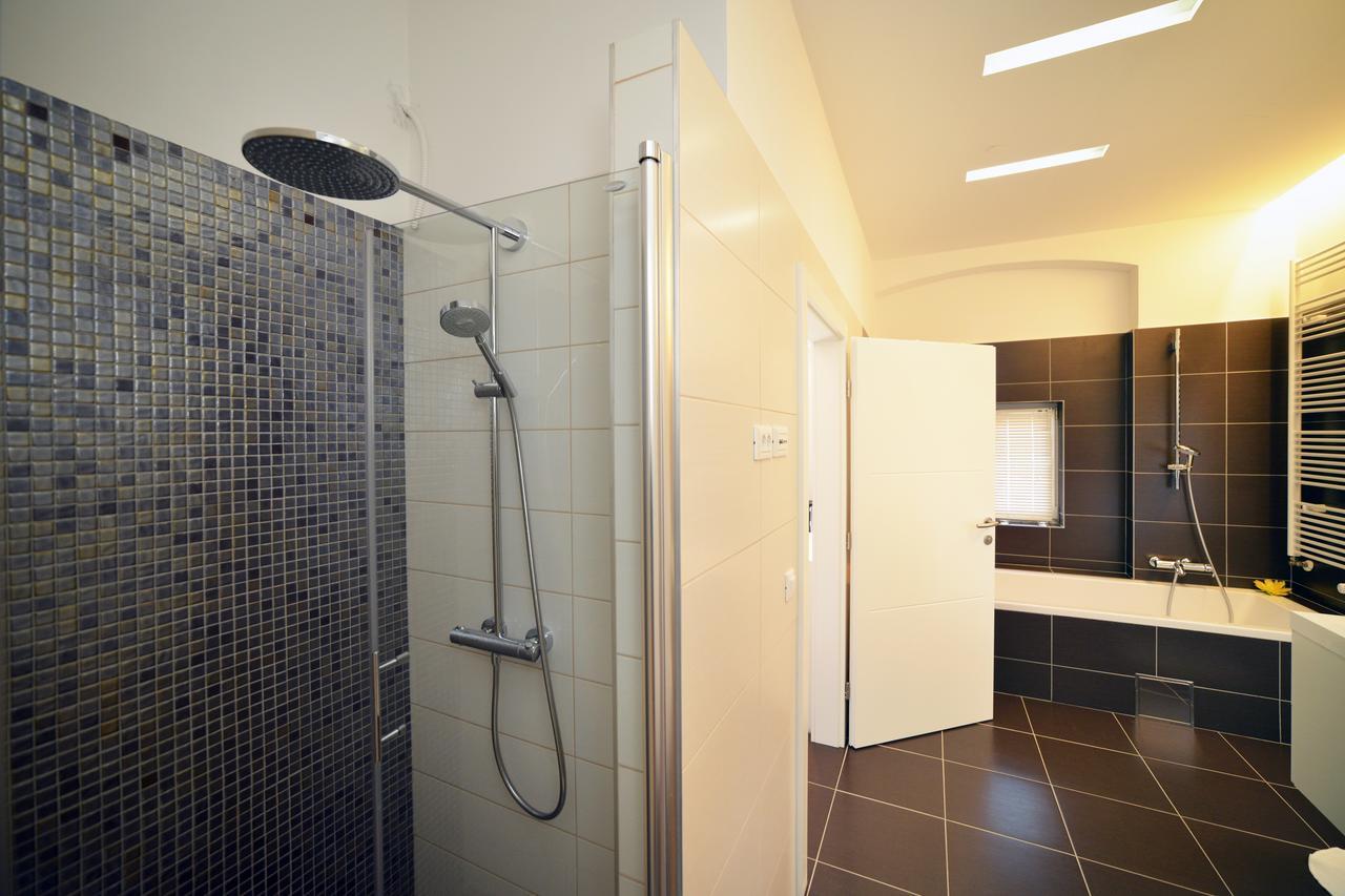 Secret Garden Apartment ซาเกร็บ ภายนอก รูปภาพ